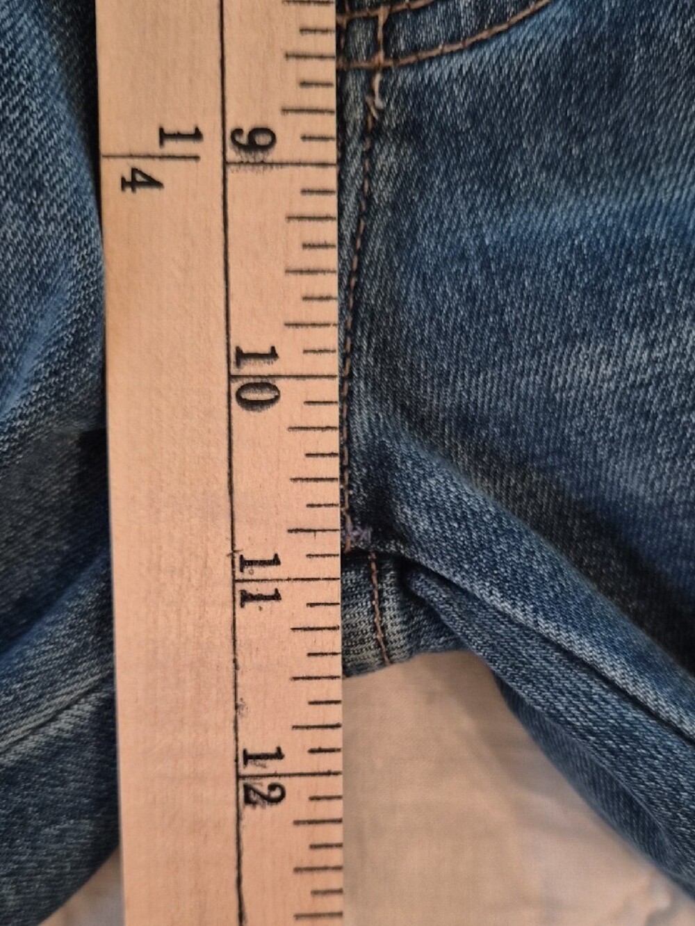 MOTHER High Waisted Double Hiker Skimp Color: “Love Bomb,- Size 24 - Picture 5 of 12